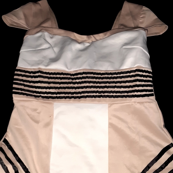 SALE! Khaki Colored Casual Dress - Picture 4 of 4